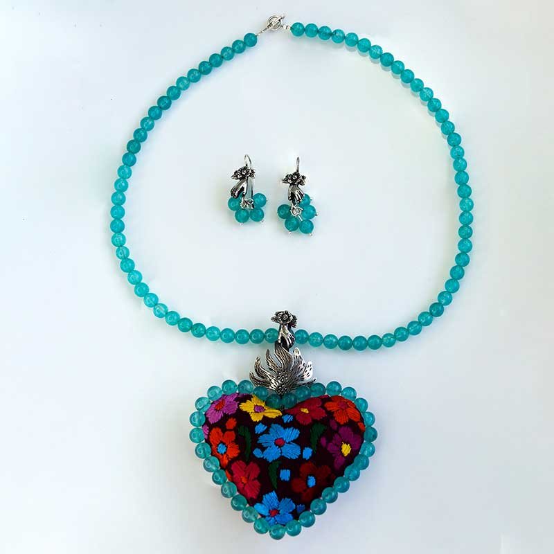 Collar Menta “Corazones de mi tierra”