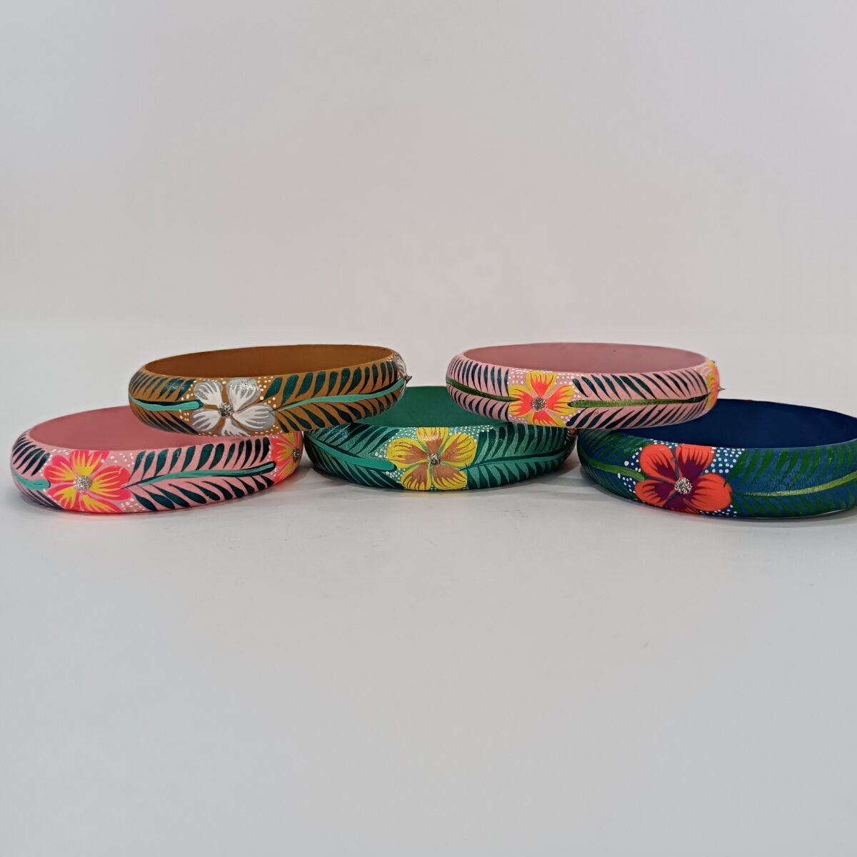 Pulseras de madera